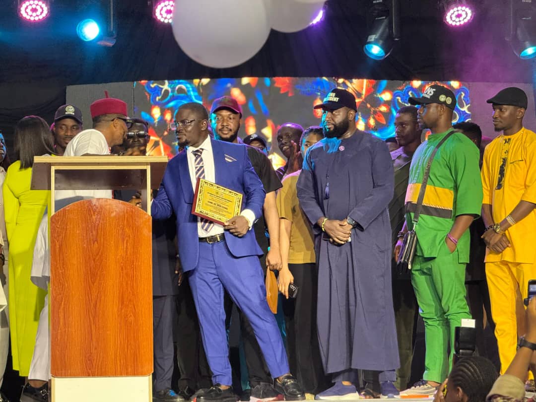 DELSU HALL OF FAME AWARD